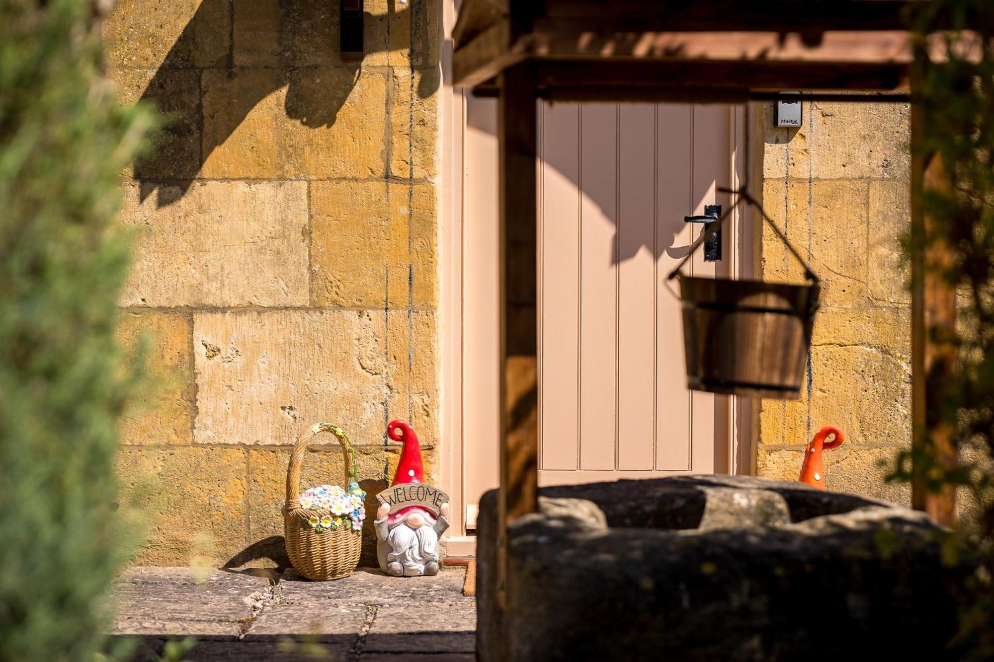Broadway Scandi Chic Authentic Cottage エクステリア 写真